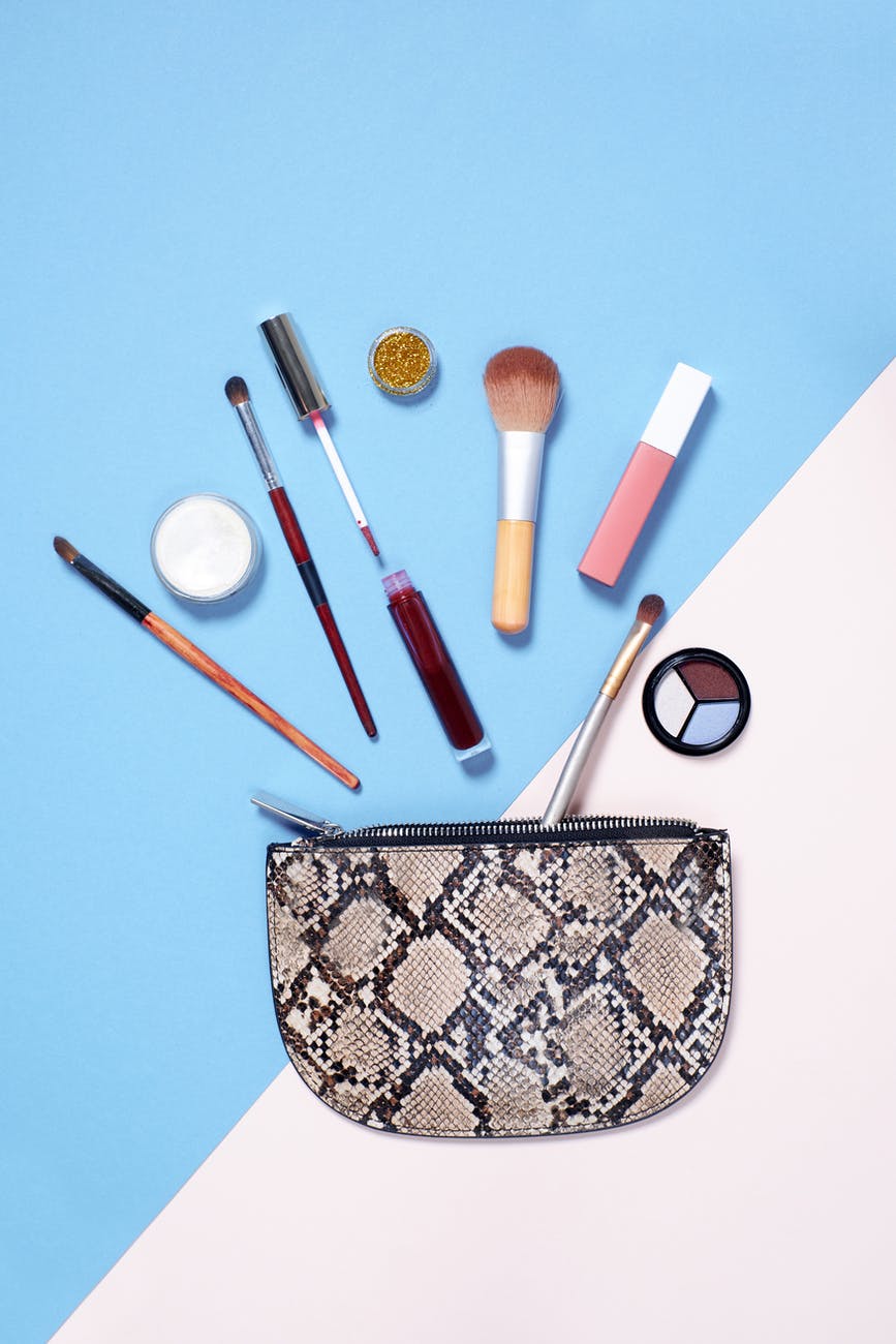 Domestic Detox #2: ‘Hidden Toxins In your Makeup Bag’